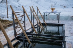 Сергей Цивилев поручил обеспечить безопасность кузбассовцев во время крещенских купаний